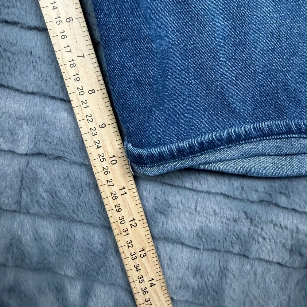 True Religion Ricky Relaxed Straight Denim Shorts Mens 38 Blue Flap Pocket